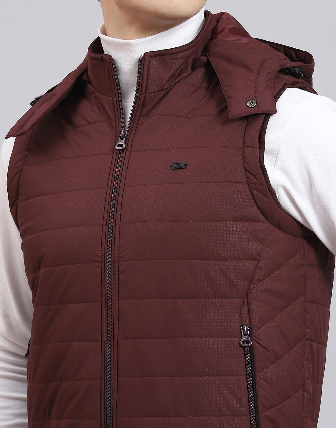 Men Maroon Printed Hooded Sleeveless Jacket