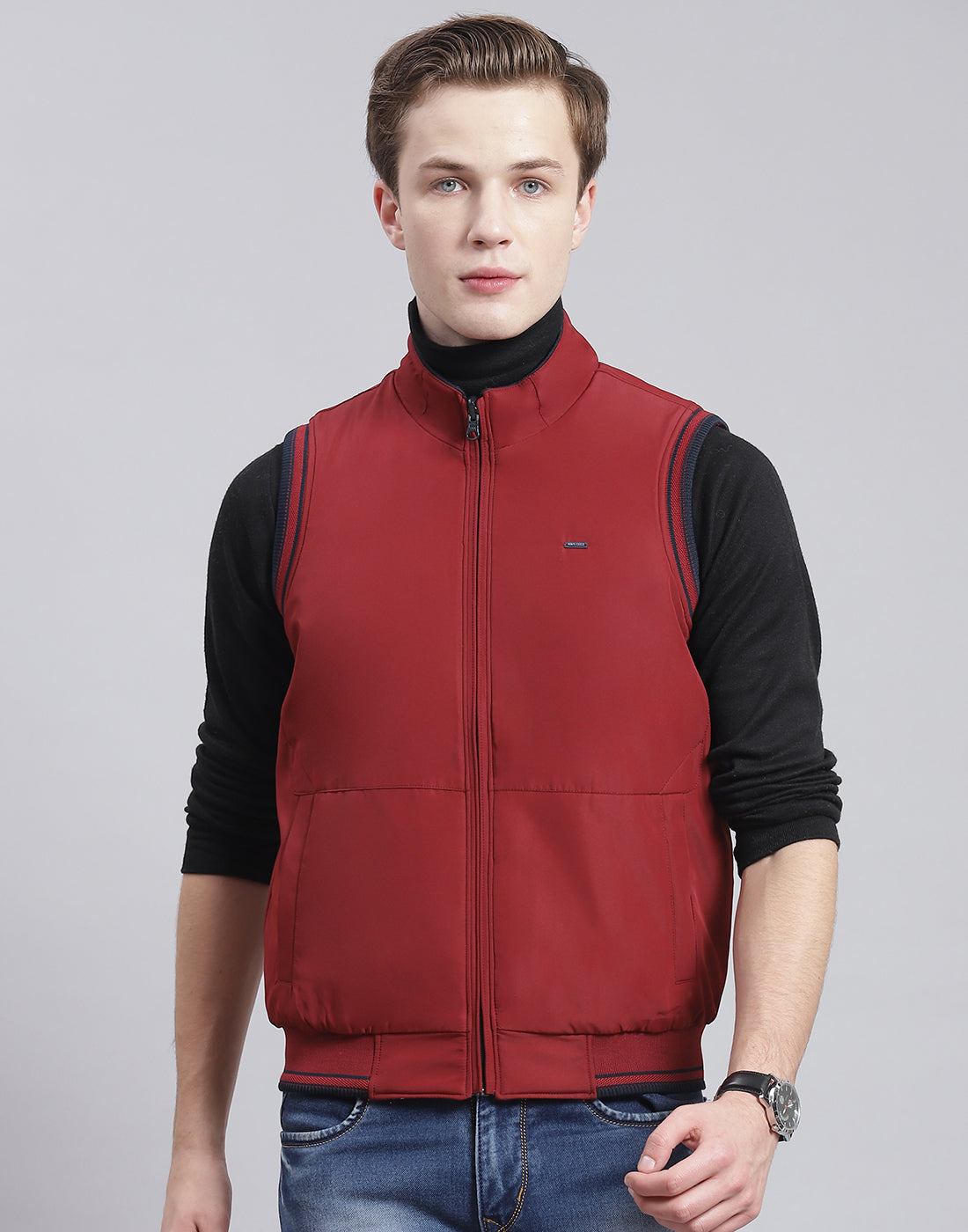 Men Maroon Solid Stand Collar Sleeveless Jacket
