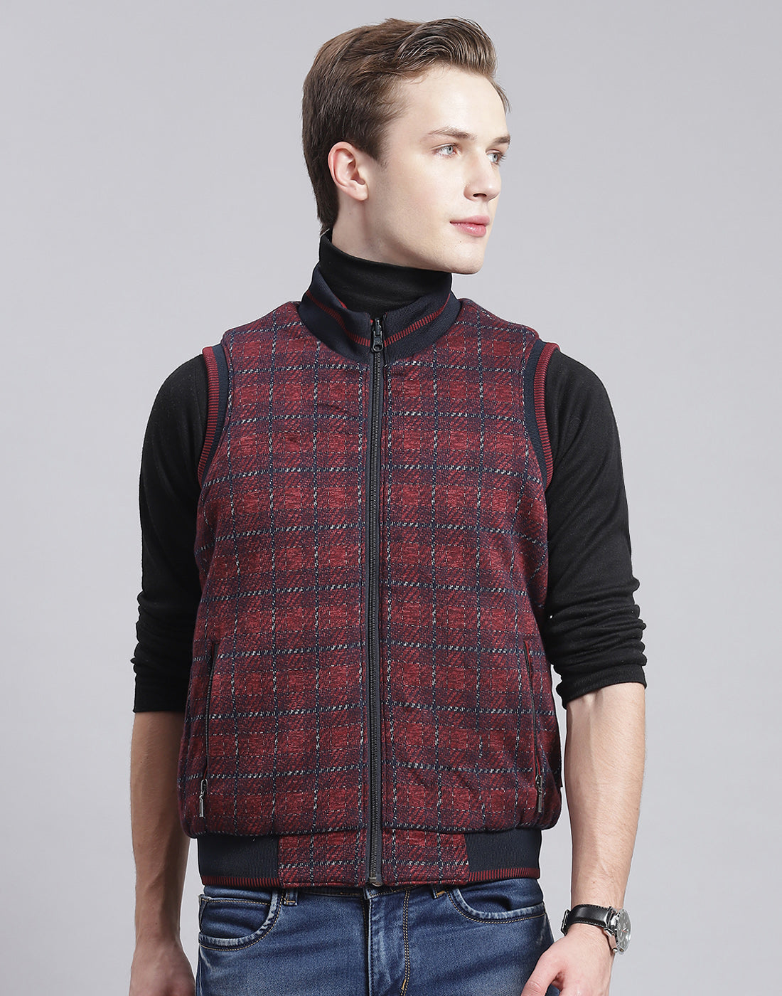 Men Maroon Solid Stand Collar Sleeveless Jacket