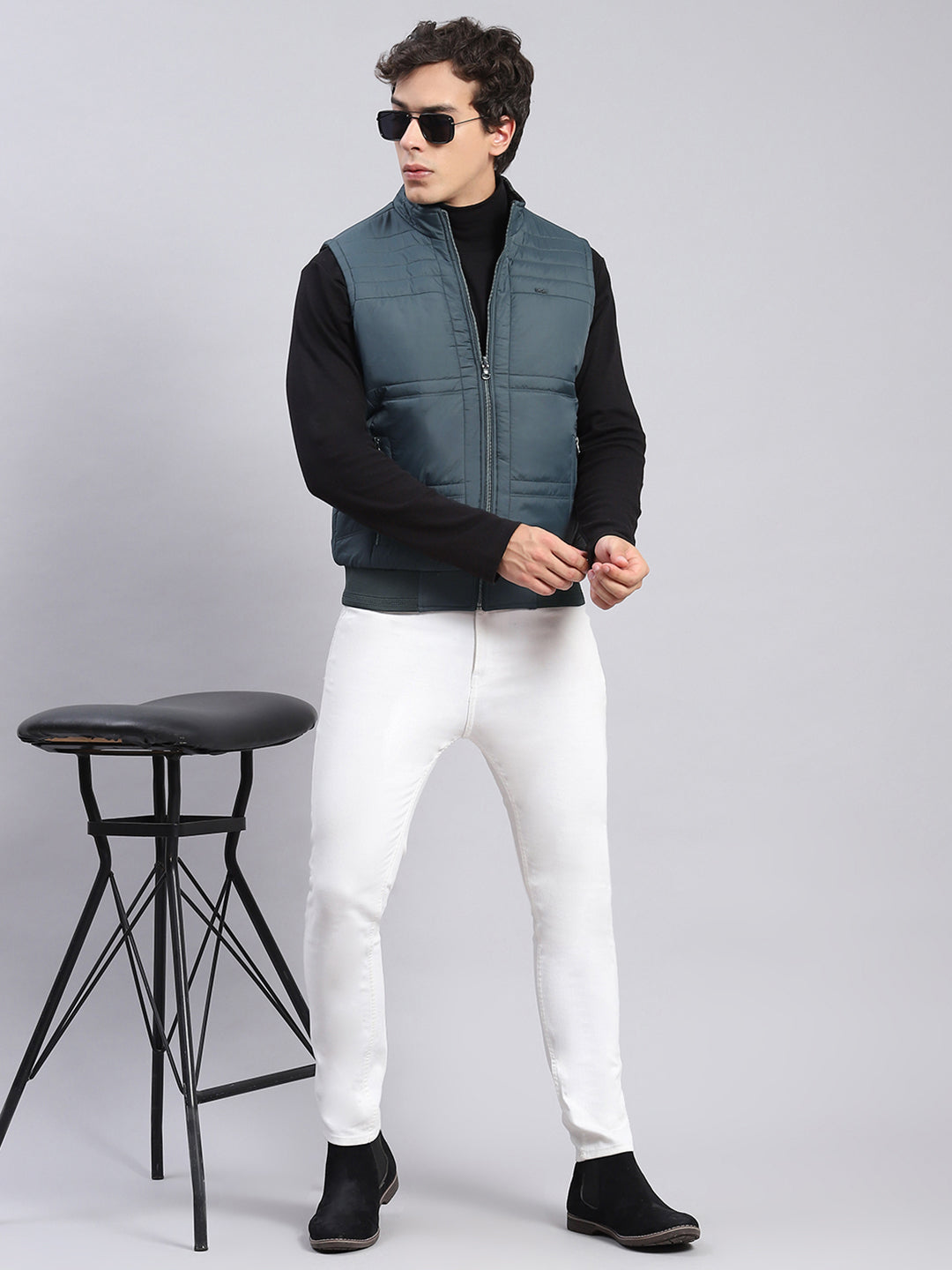 Men Navy Blue Check Stand Collar Sleeveless Jackets