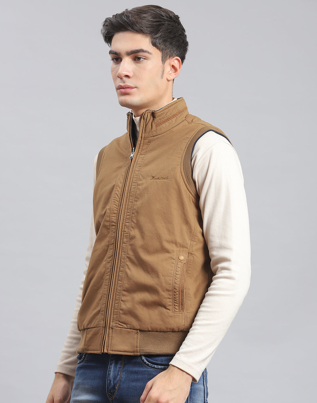 Men Brown Solid Stand Collar Sleeveless Jacket