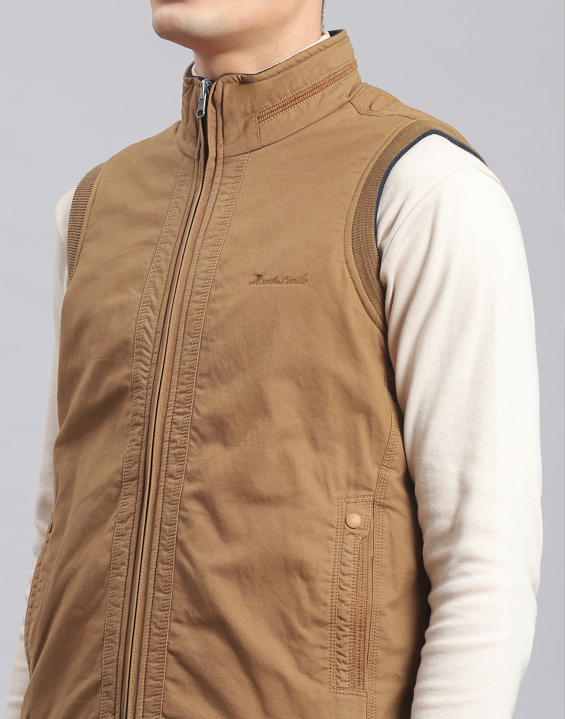 Men Brown Solid Stand Collar Sleeveless Jacket