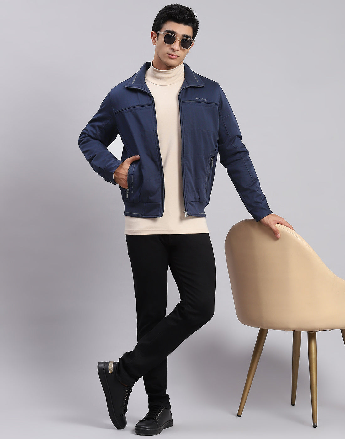 Men Blue Solid Spread Collar Full Sleeve Jackets