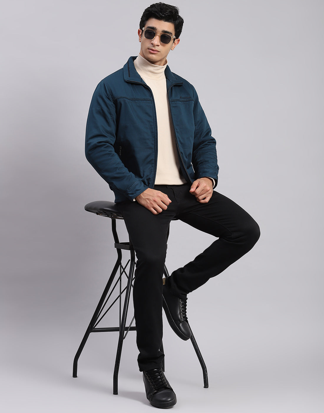 Men Teal Blue Solid Spread Collar Full Sleeve Jackets