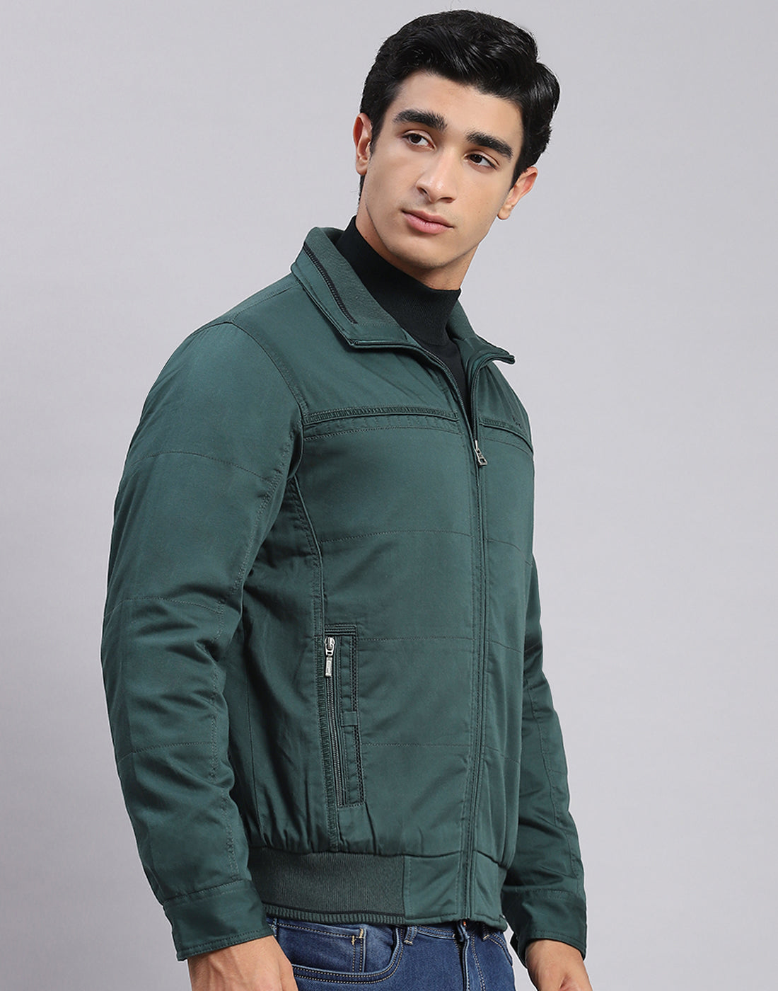 Men Green Solid Spread Collar Full Sleeve Jackets