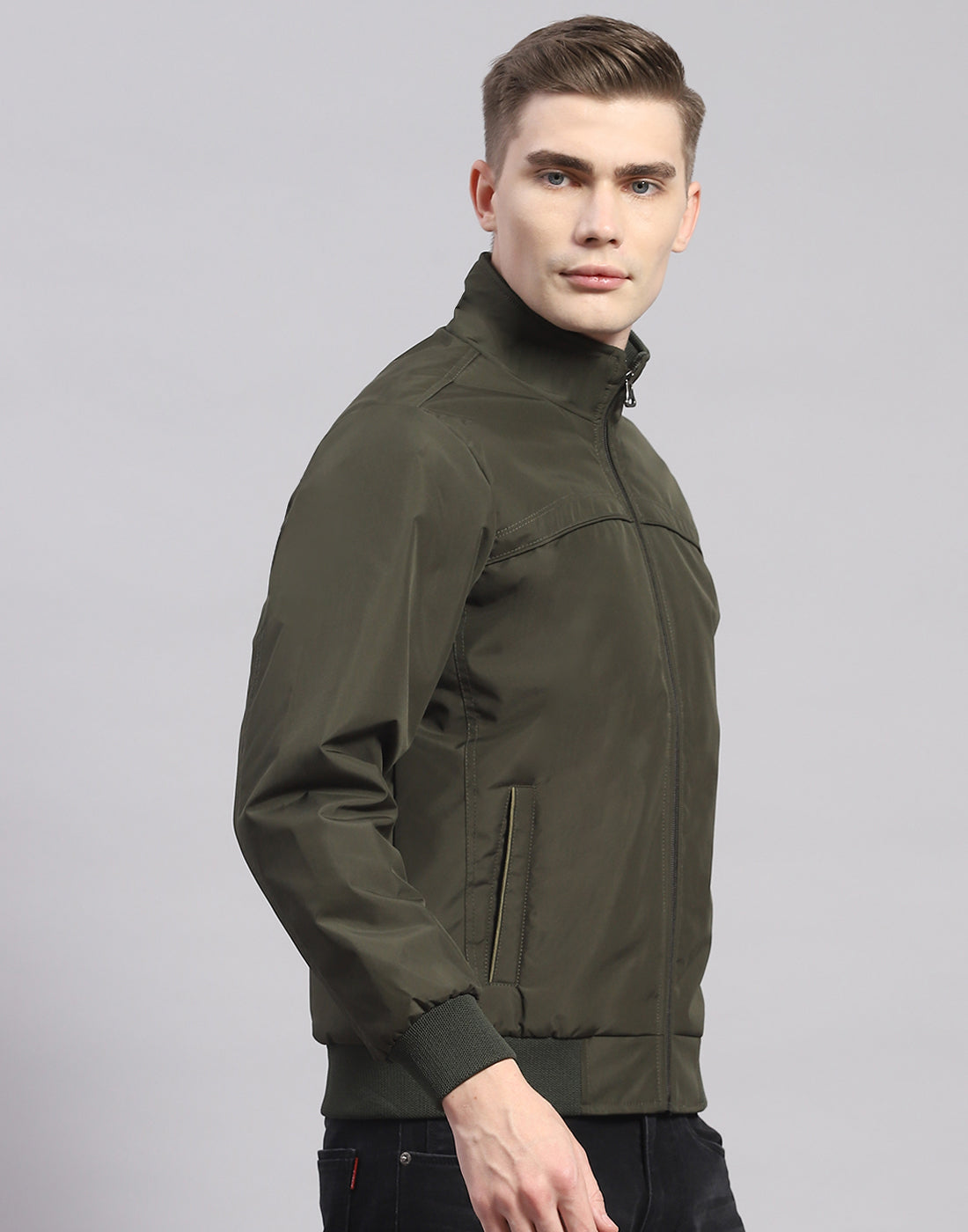 Men Olive Solid Stand Collar Full Sleeve Jacket