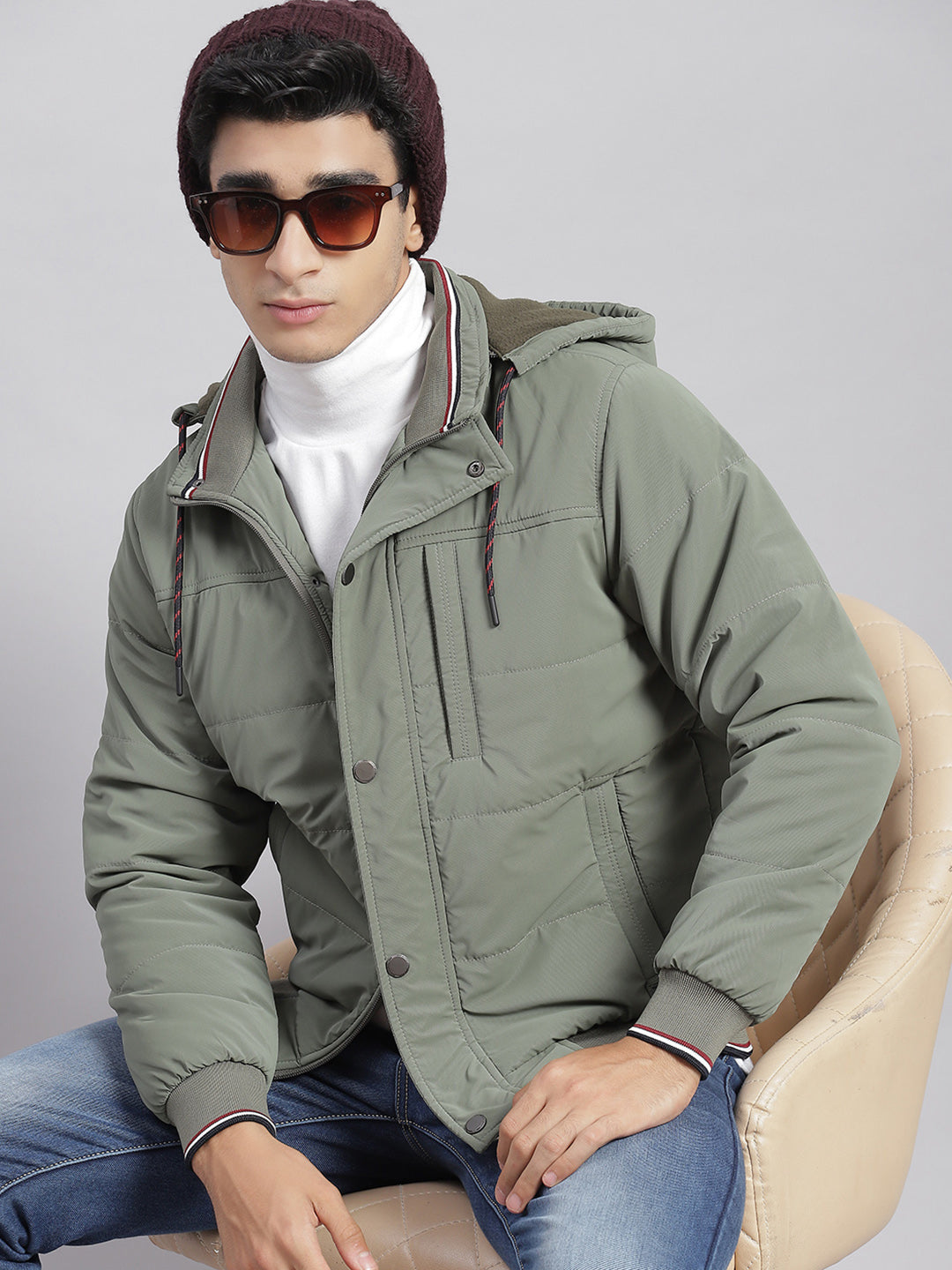 Men Green Solid Hooded Full Sleeve Jackets