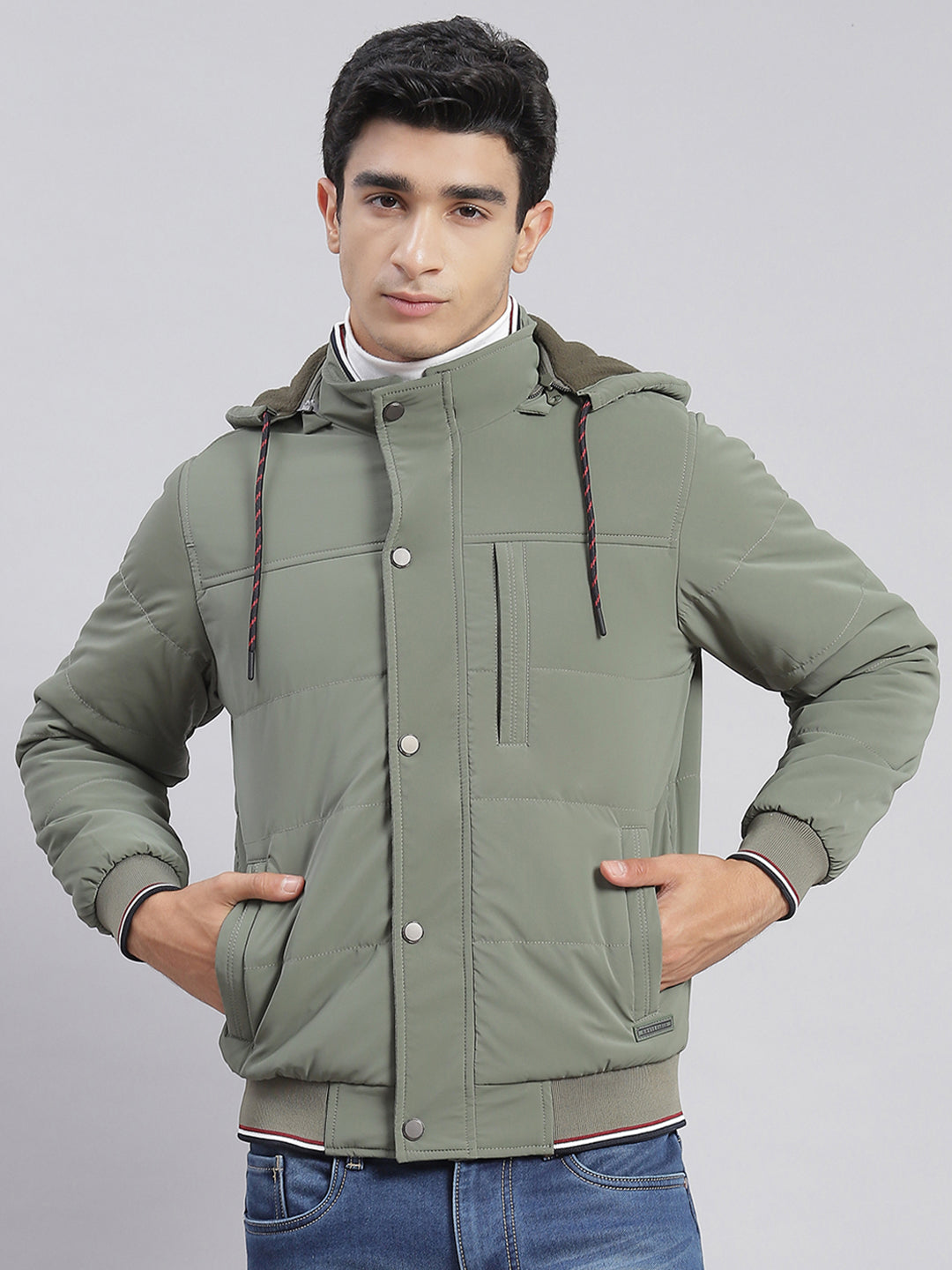 Men Green Solid Hooded Full Sleeve Jackets
