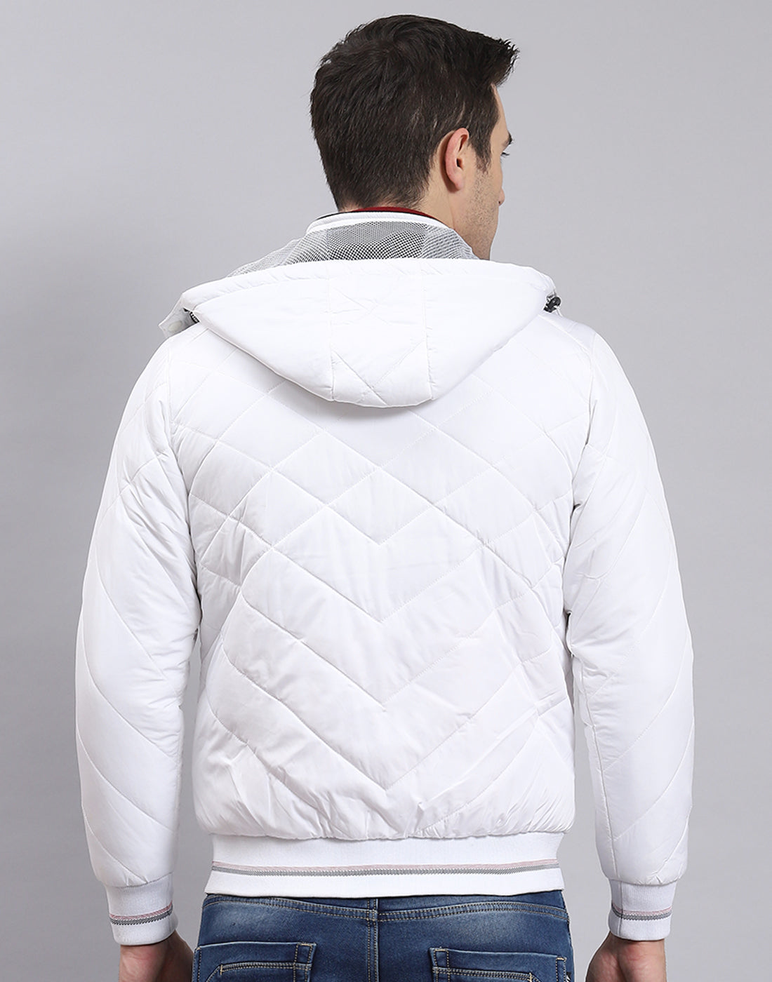 Men White Solid Hooded Full Sleeve Jacket