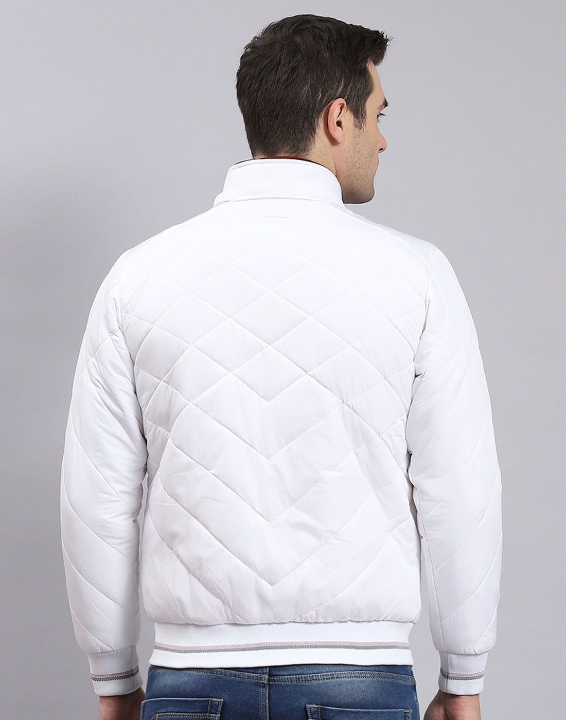 Men White Solid Hooded Full Sleeve Jacket