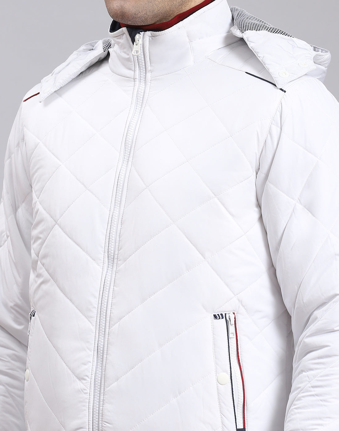 Men White Solid Hooded Full Sleeve Jacket