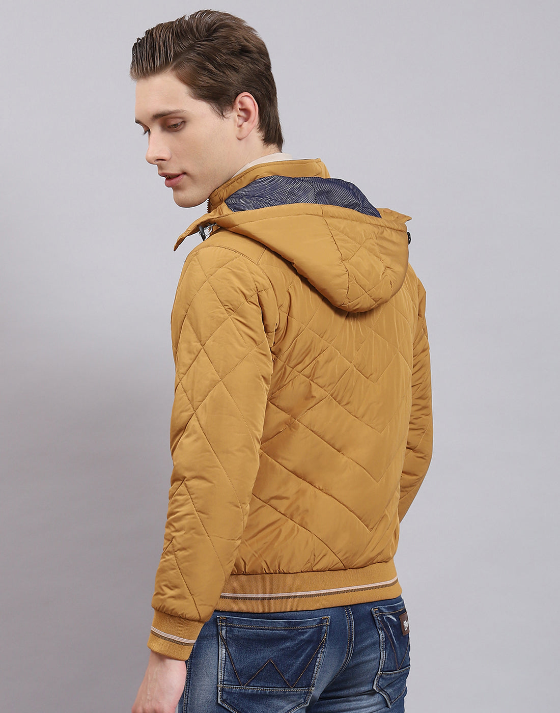Men Mustard Solid Hooded Full Sleeve Jacket