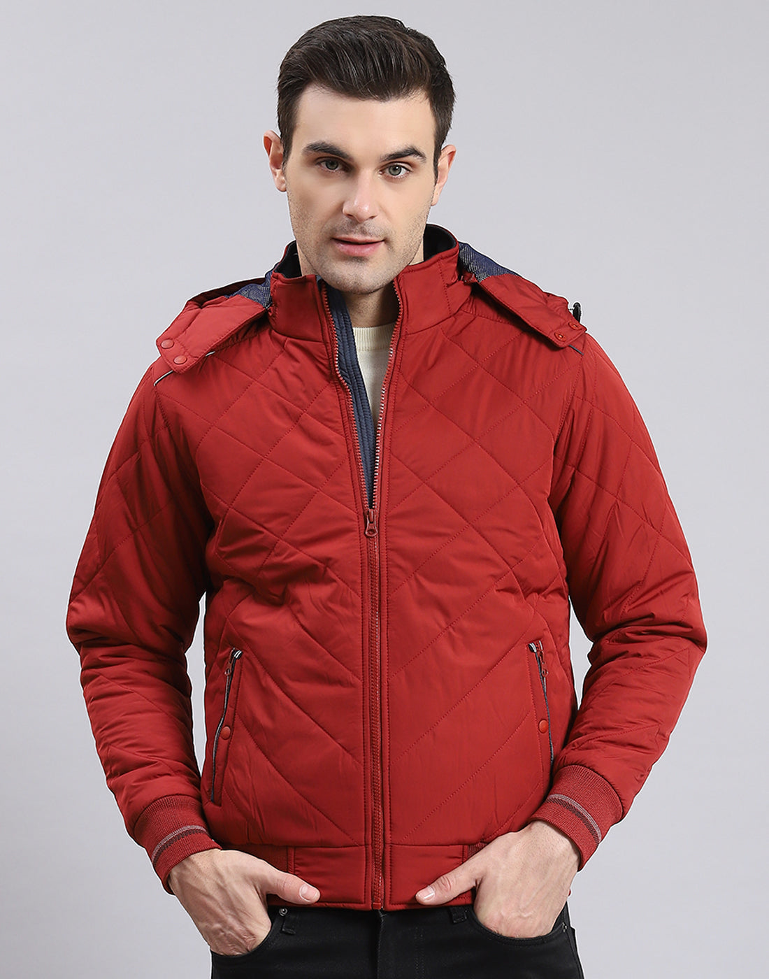 Men Red Solid Hooded Full Sleeve Jacket