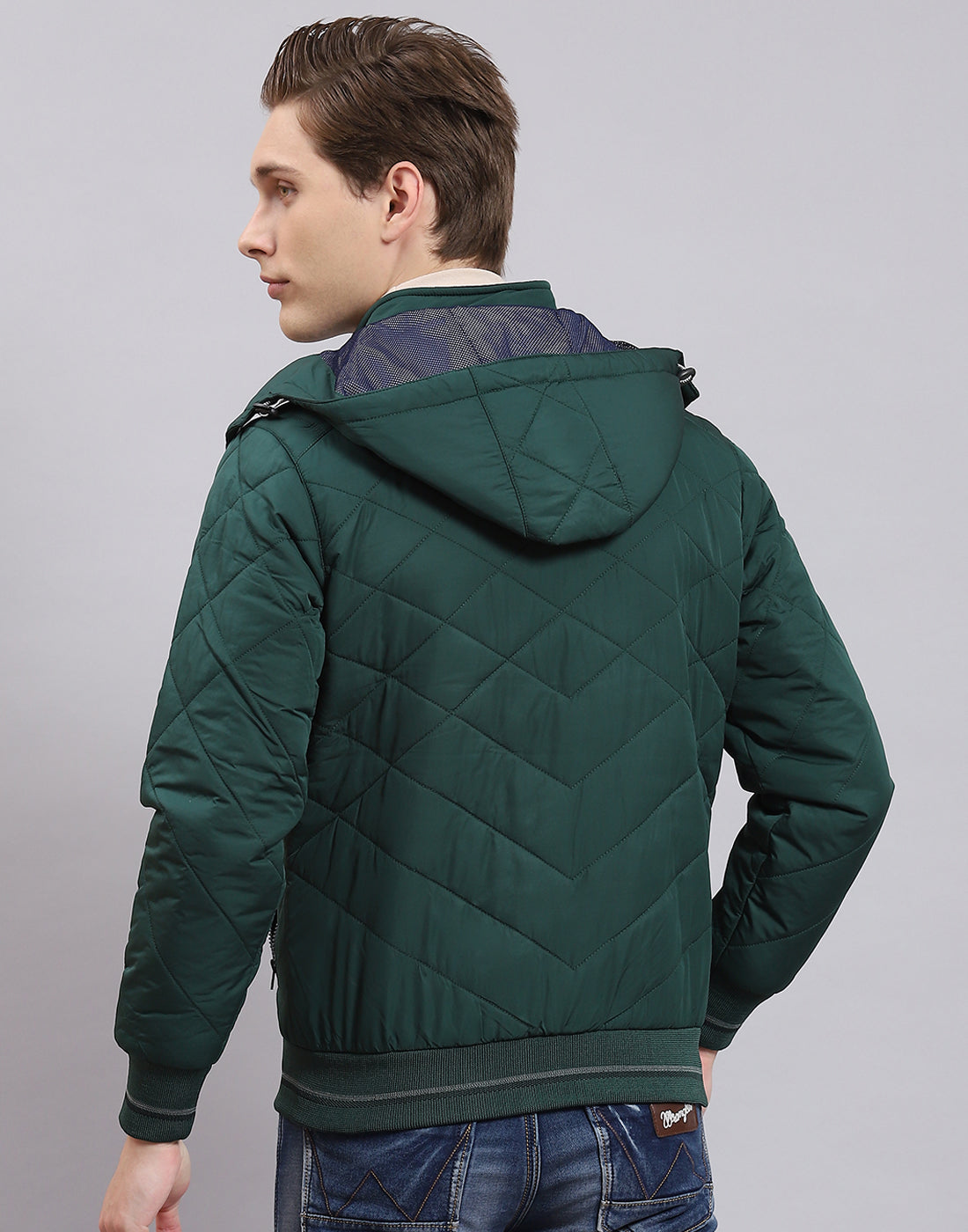Men Green Solid Hooded Full Sleeve Jacket