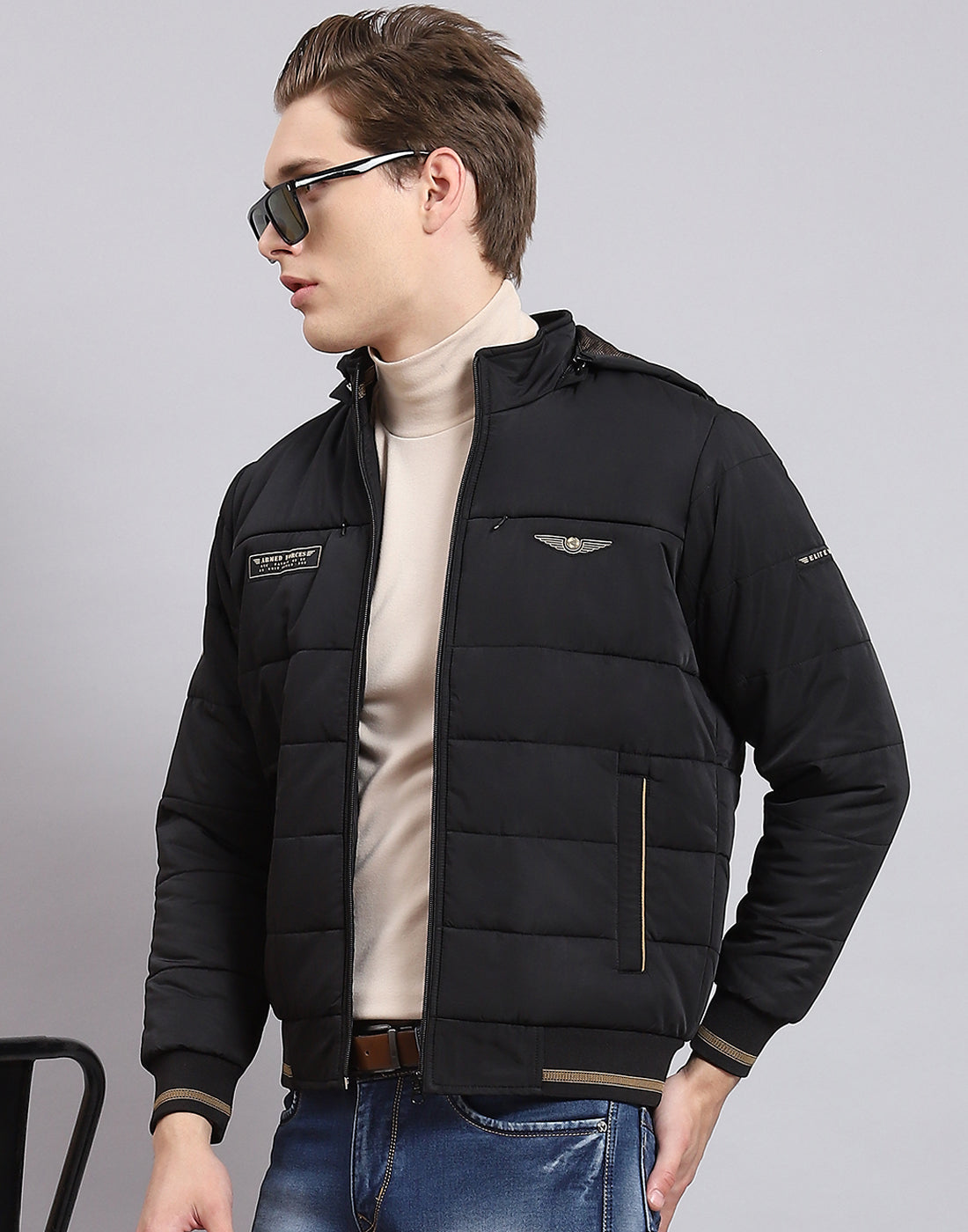 Men Black Solid Hooded Full Sleeve Jacket