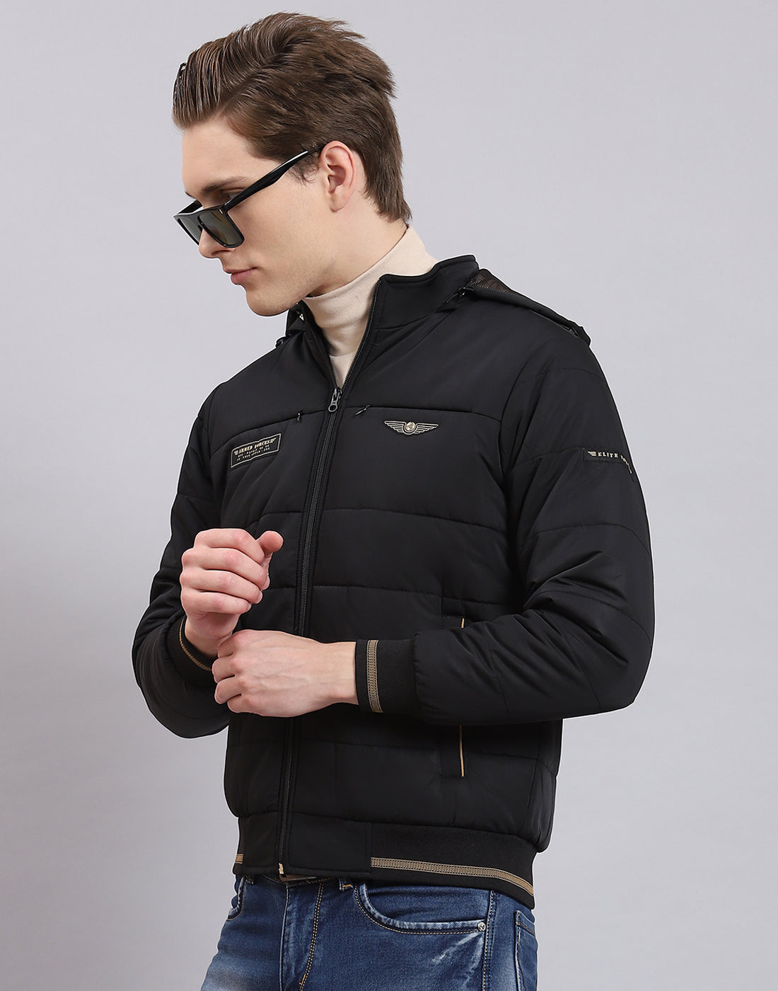 Men Black Solid Hooded Full Sleeve Jacket