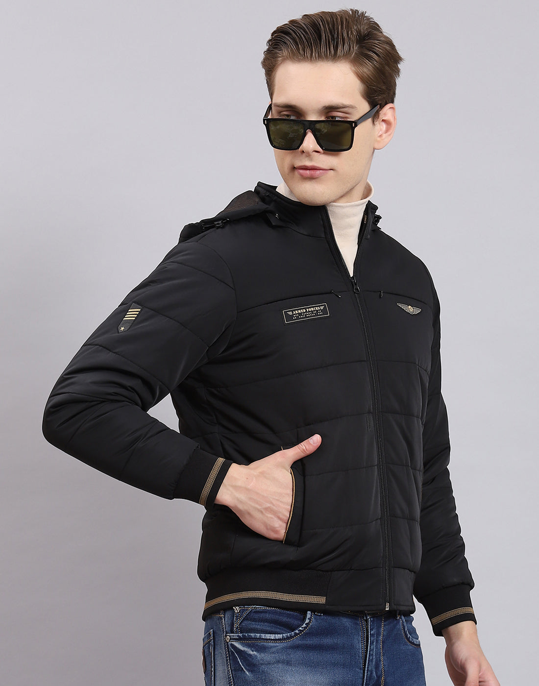 Men Black Solid Hooded Full Sleeve Jacket