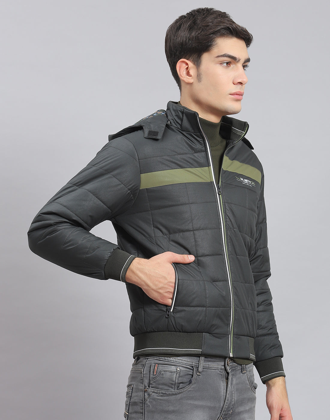 Men Olive Solid Hooded Full Sleeve Jacket