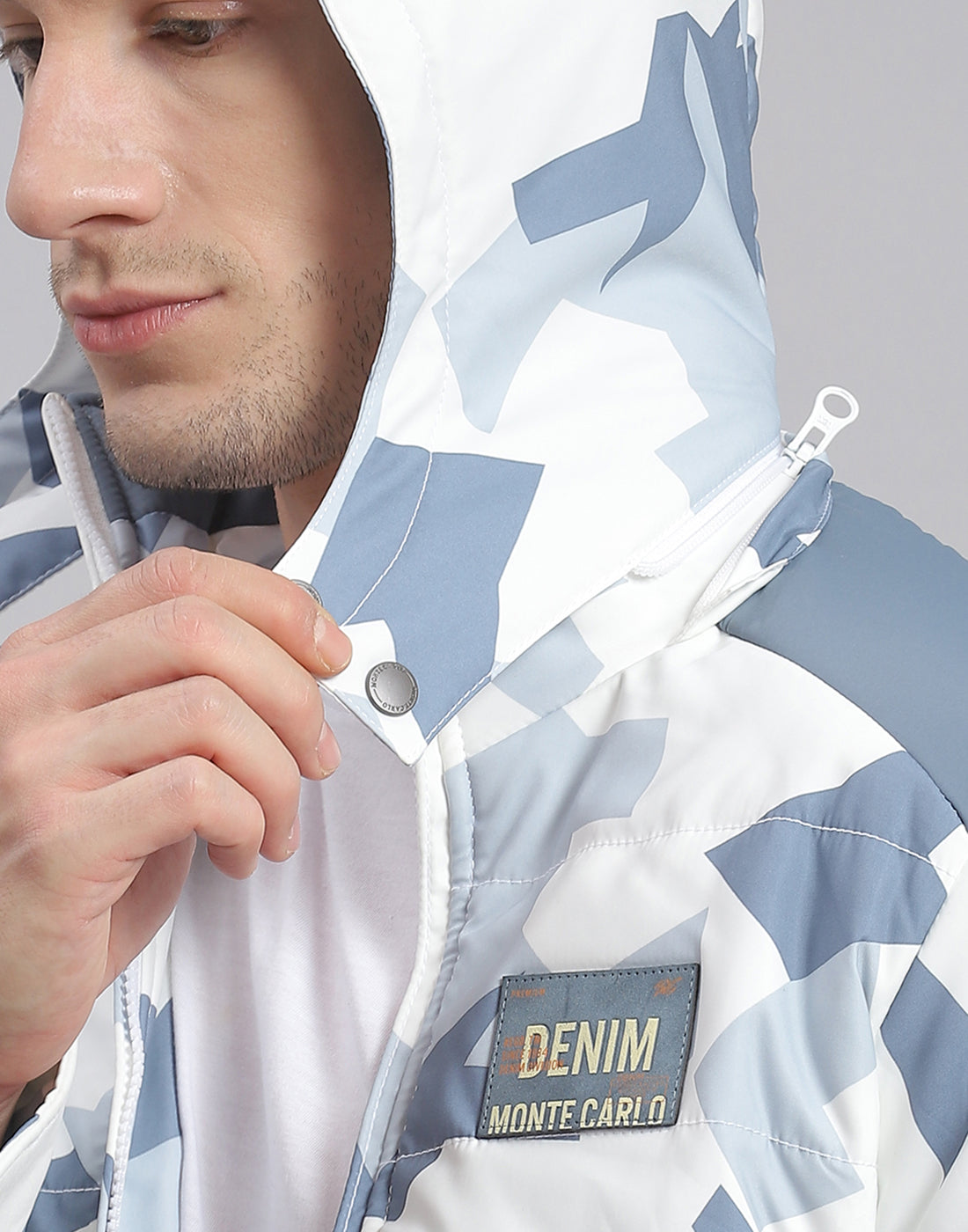 Men White Printed Hooded Full Sleeve Jacket