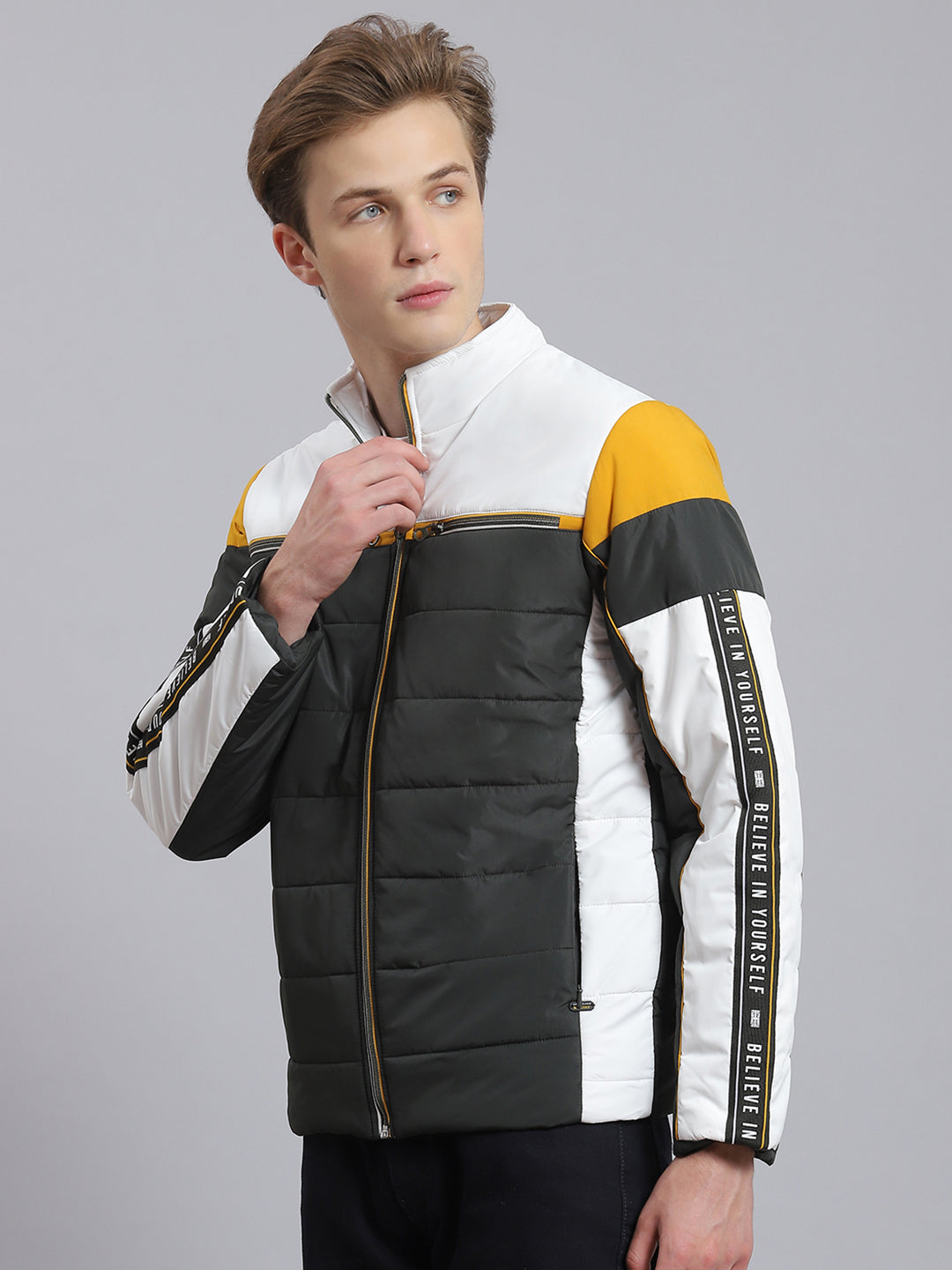 Men Green Solid Stand Collar Full Sleeve Jacket