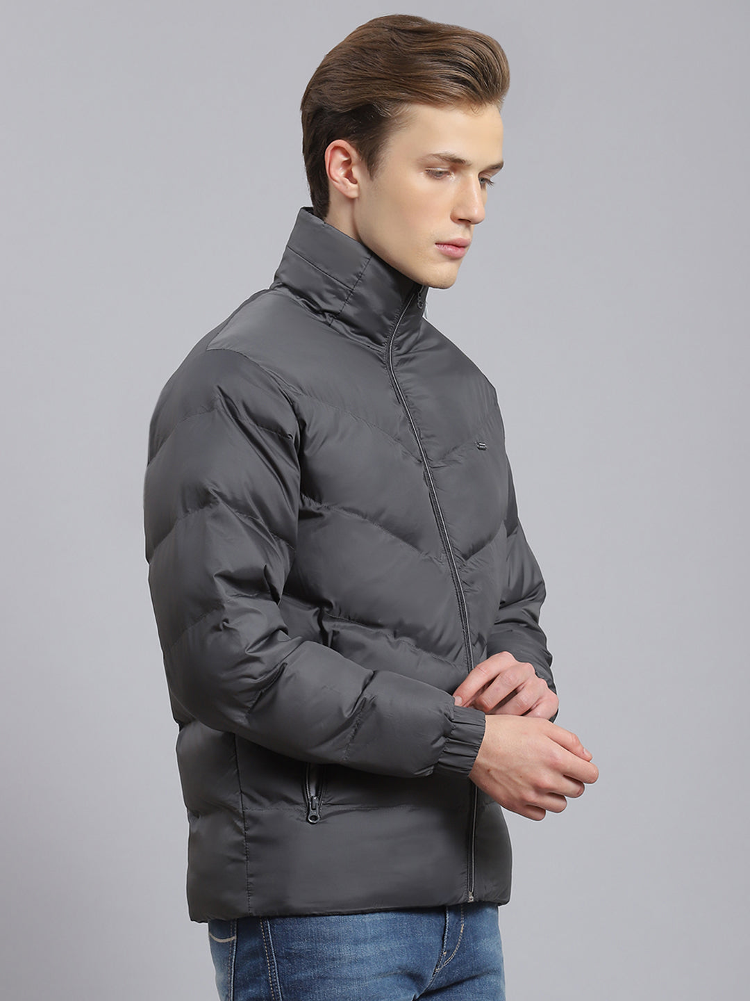 Men Grey Solid Hooded Full Sleeve Jacket