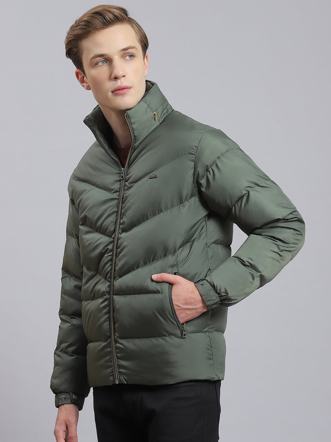 Men Green Solid Hooded Full Sleeve Jacket