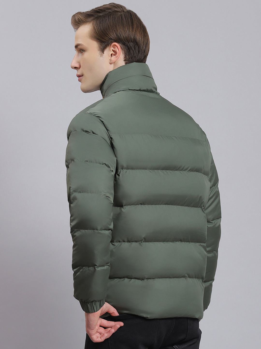 Men Green Solid Hooded Full Sleeve Jacket