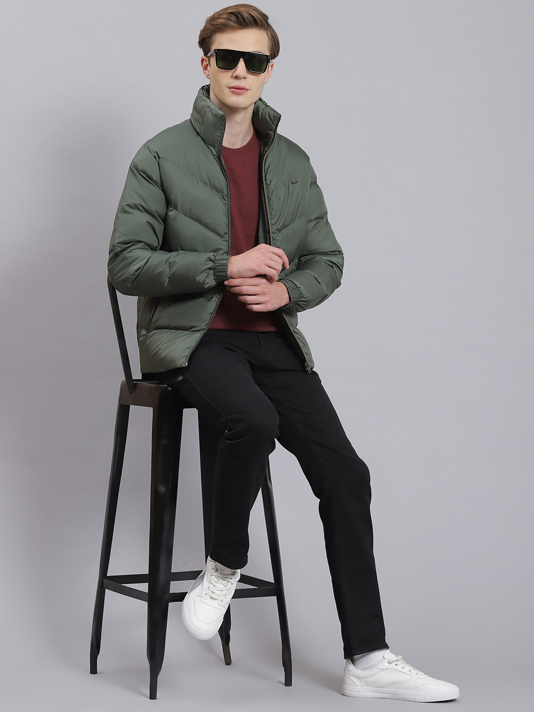 Men Green Solid Hooded Full Sleeve Jacket
