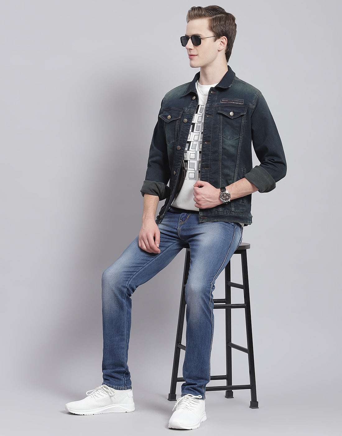 Men Blue Solid Collar Full Sleeve Jacket