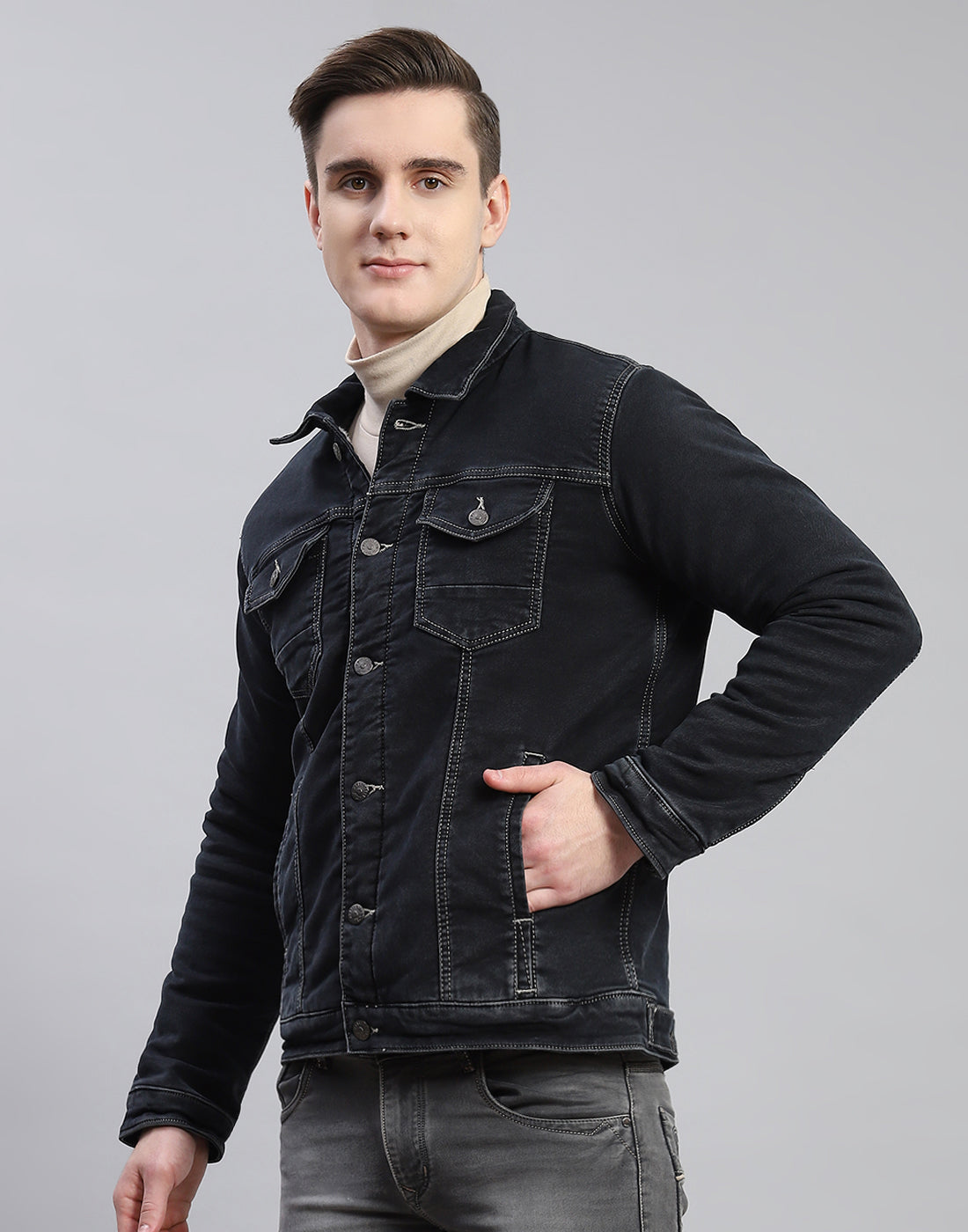 Men Grey Solid Collar Full Sleeve Jacket