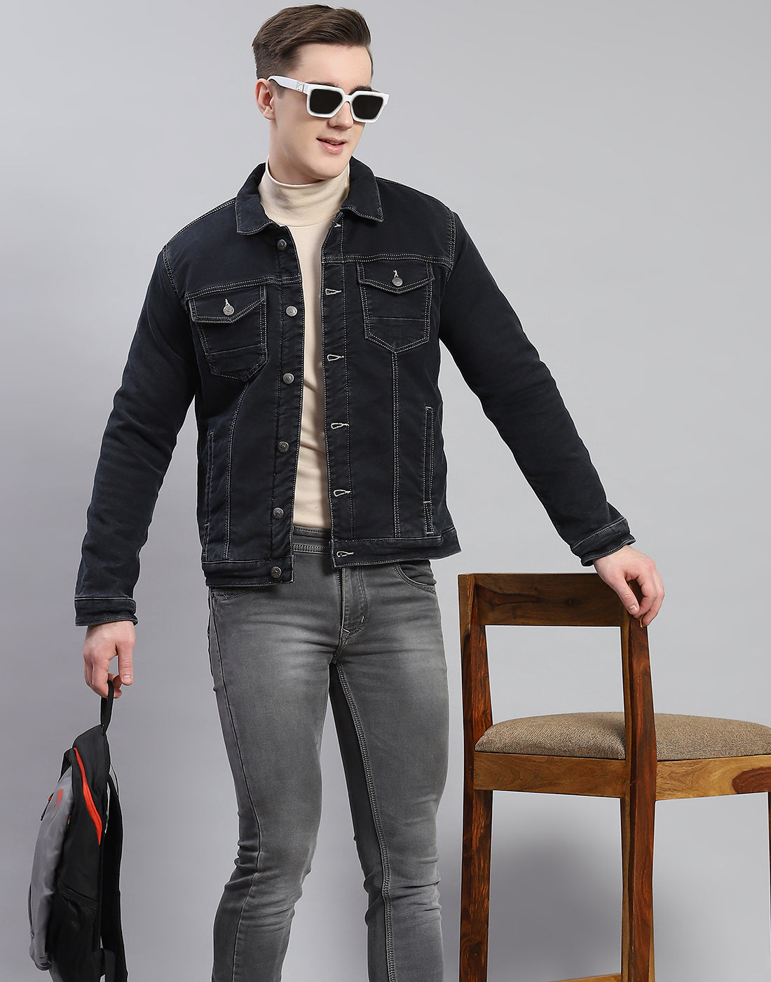 Men Grey Solid Collar Full Sleeve Jacket