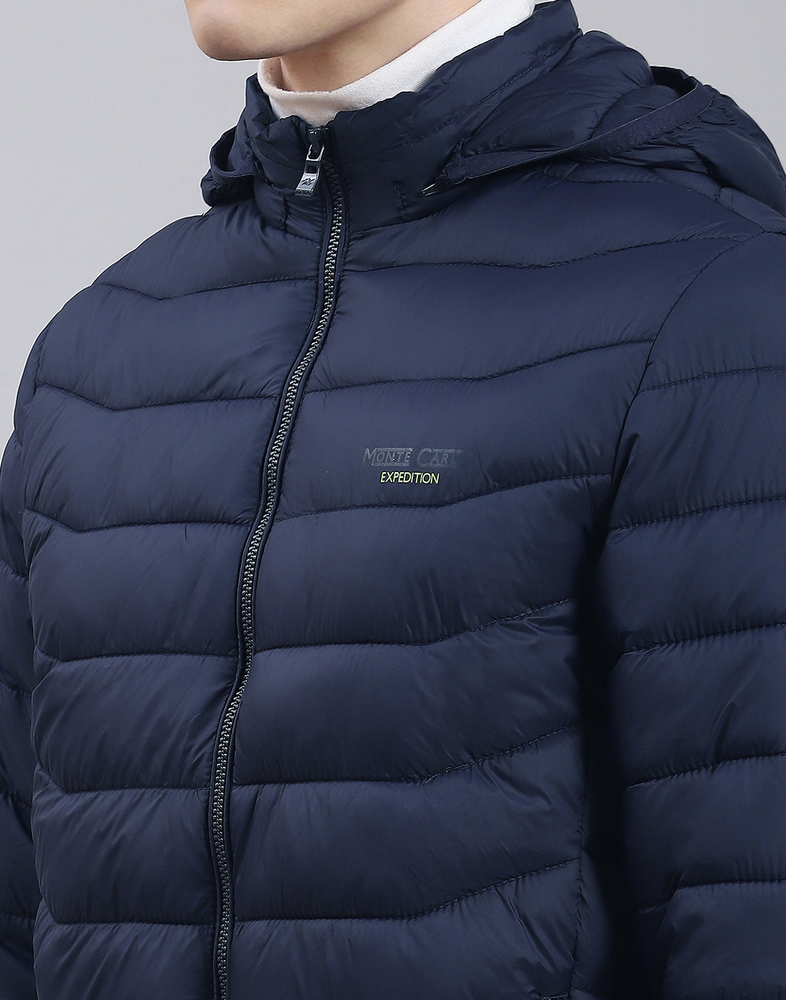 Men Navy Blue Solid Hooded Full Sleeve Heating Jacket