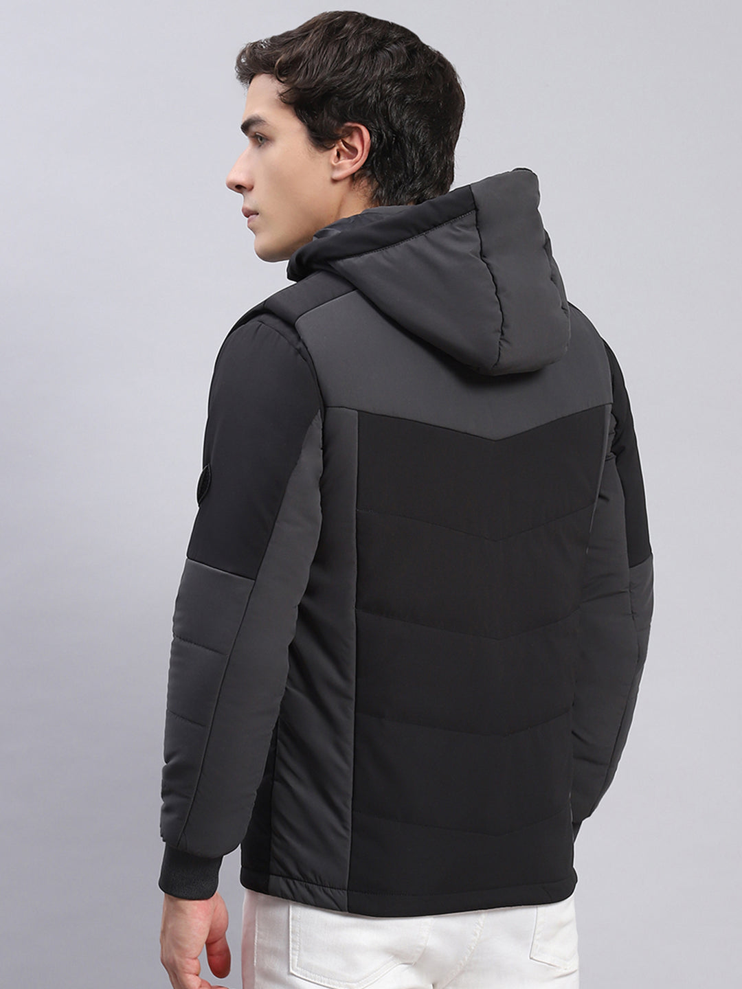 Men Black Solid Hooded Full Sleeve Jackets