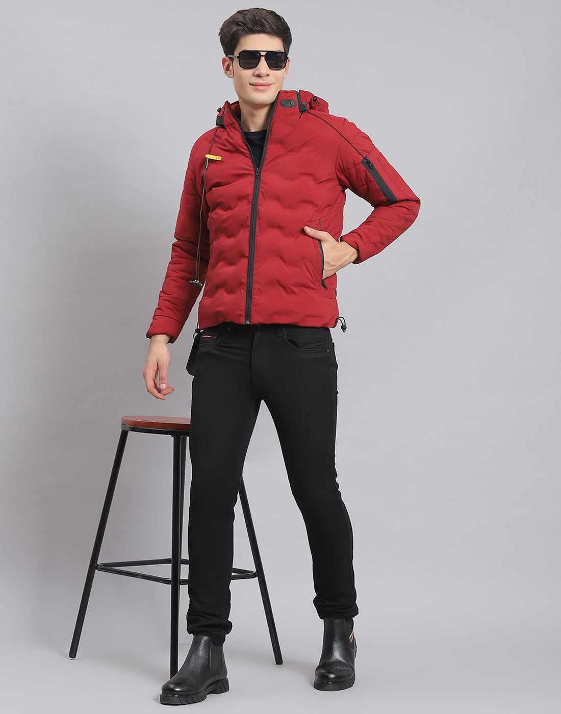 Men Maroon Solid Hooded Full Sleeve Jacket