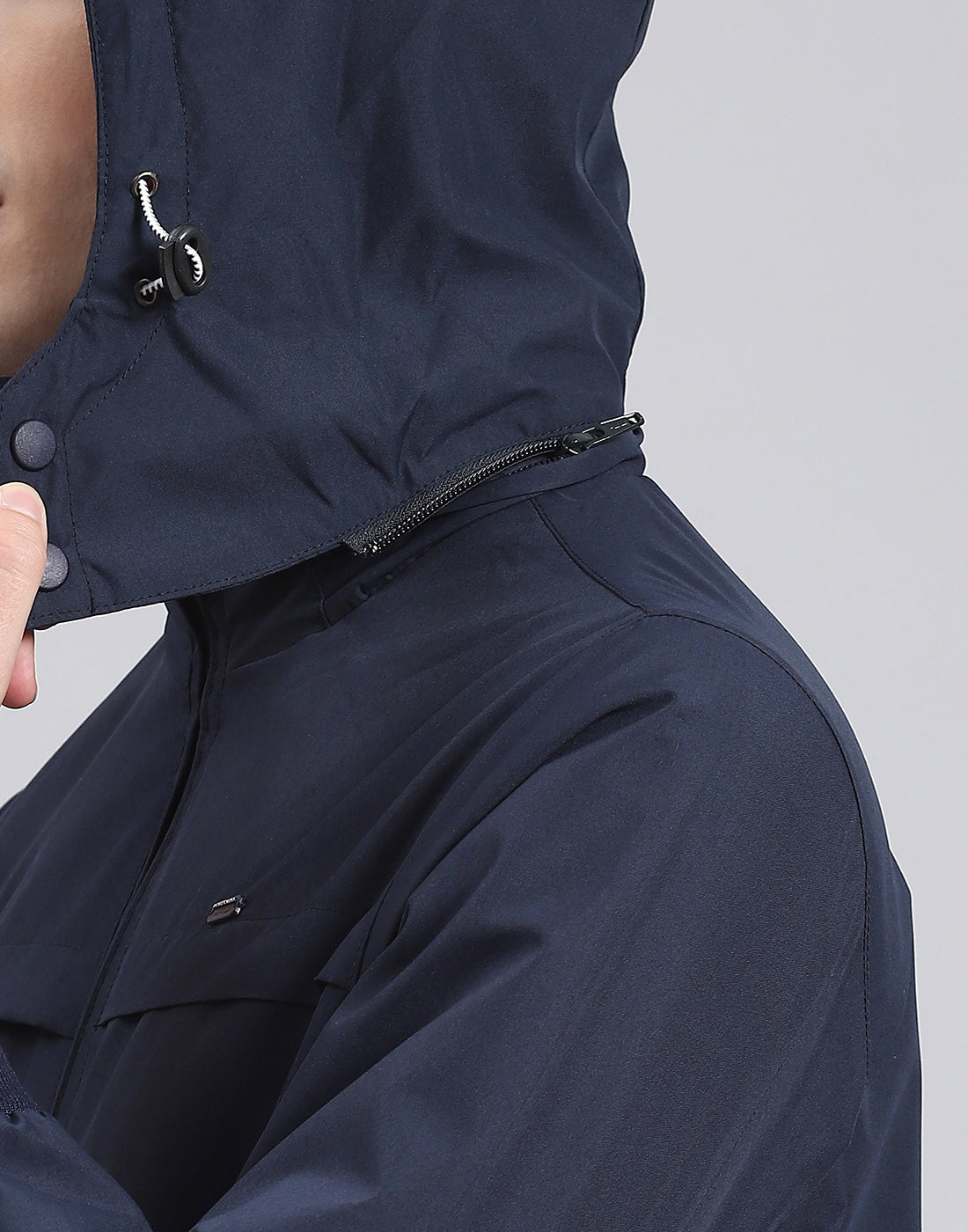 Men Navy Blue Solid Hooded Full Sleeve Jacket