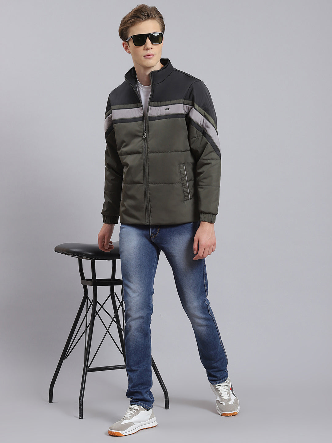 Men Green Solid Stand Collar Full Sleeve Jacket