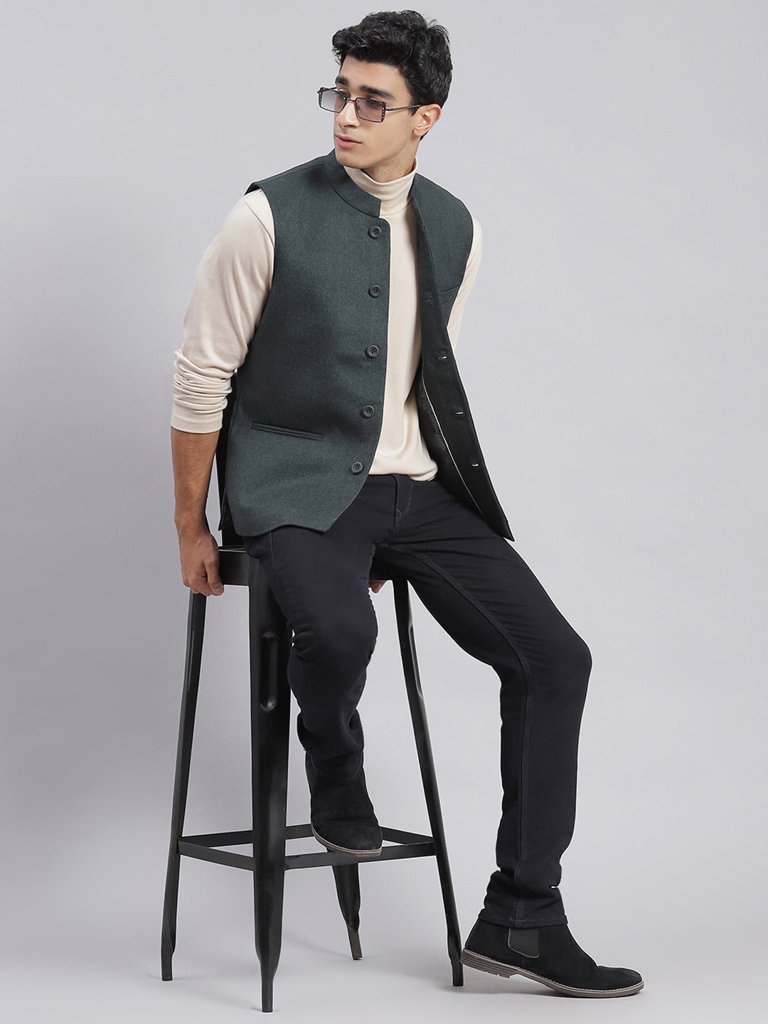 Men Green Solid Mandarin Collar Sleeveless Nehru Jackets