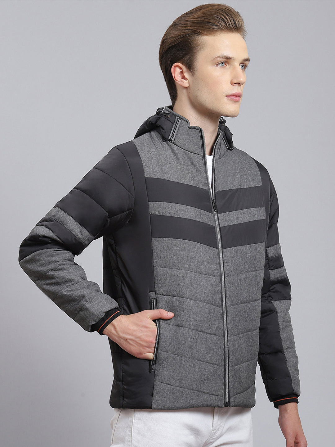 Men Grey Solid Hooded Full Sleeve Jacket