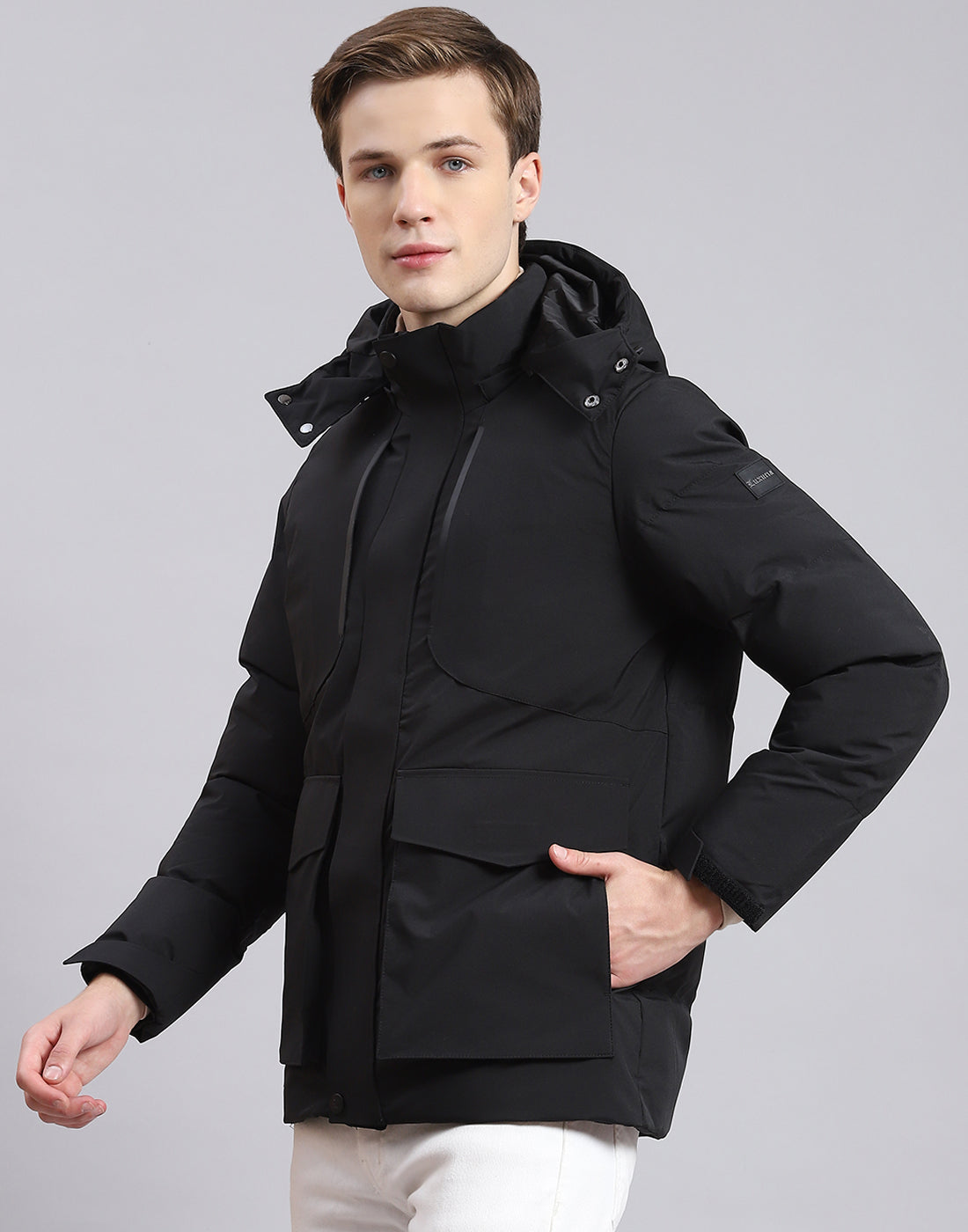 Men Black Solid Hooded Full Sleeve Jacket