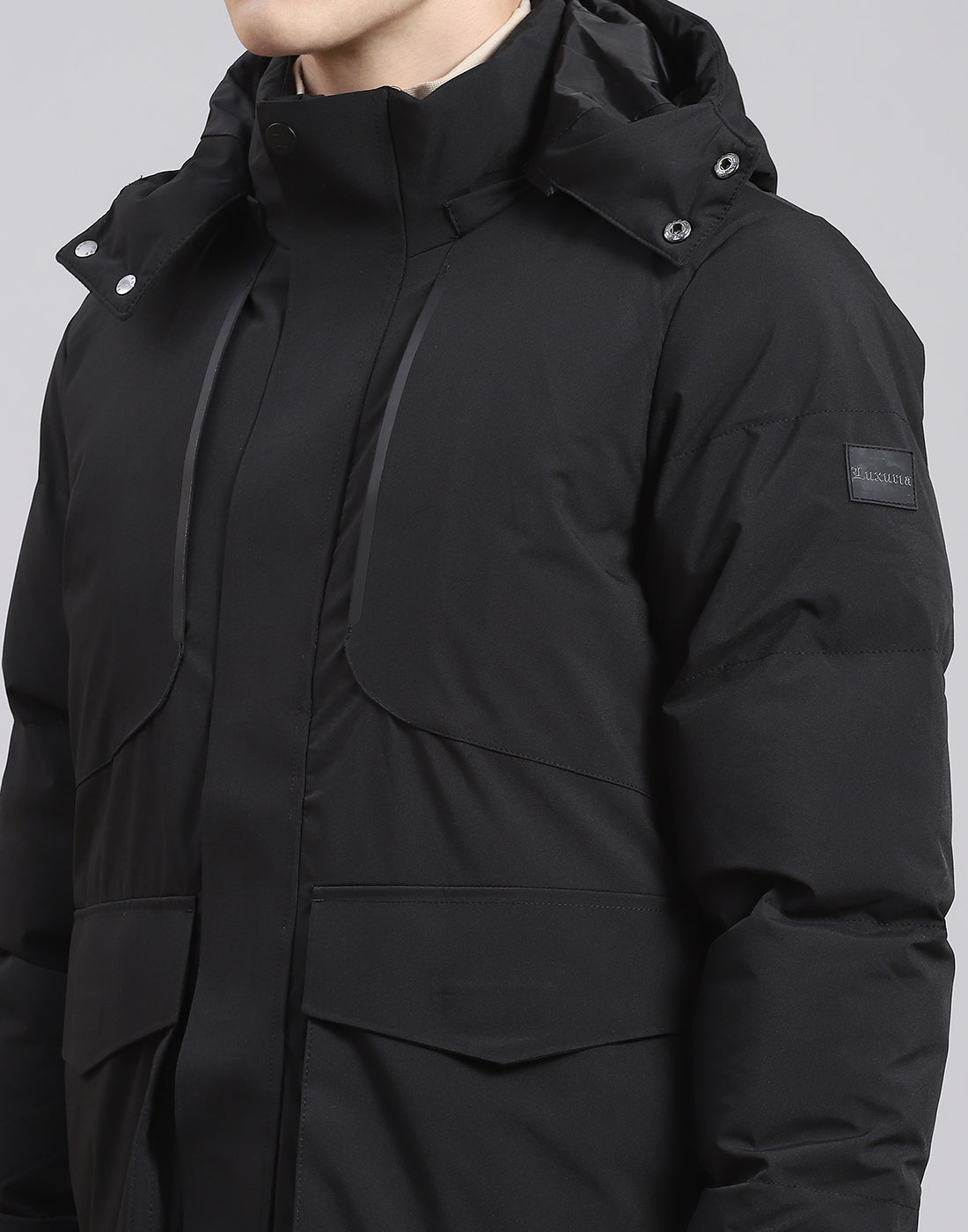 Men Black Solid Hooded Full Sleeve Jacket