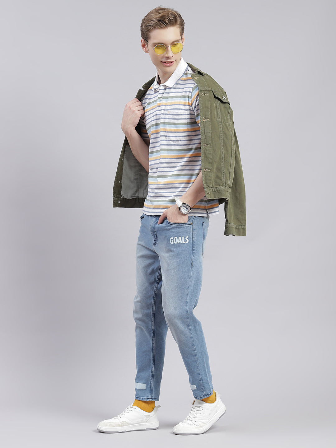 Men Off White Stripe Collar Half Sleeve T-Shirts