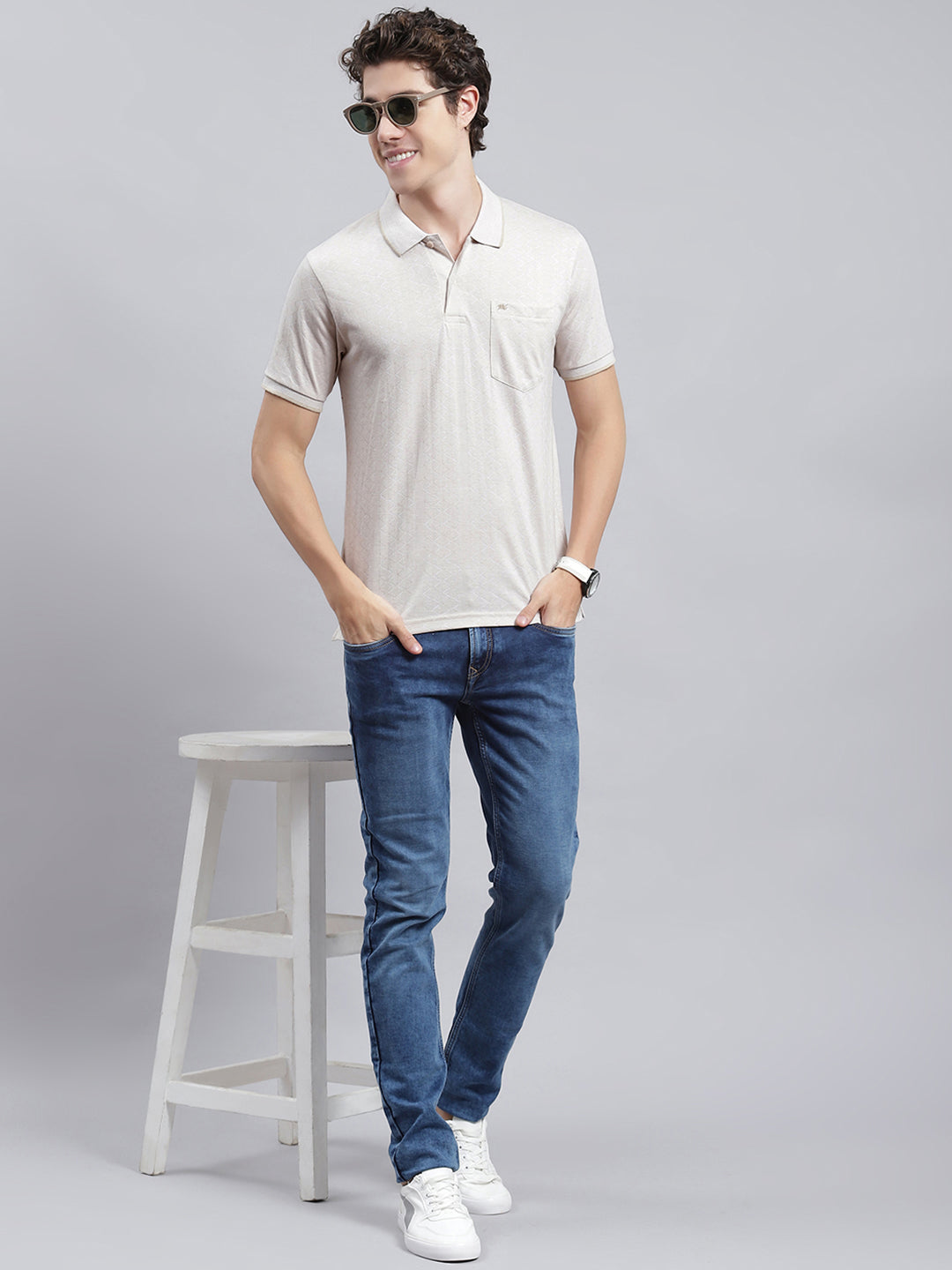 Men Khaki Jaquard T-Shirt