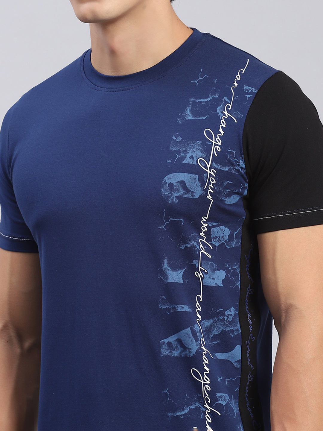 Men Blue Printed Round Neck Half Sleeve T-Shirts