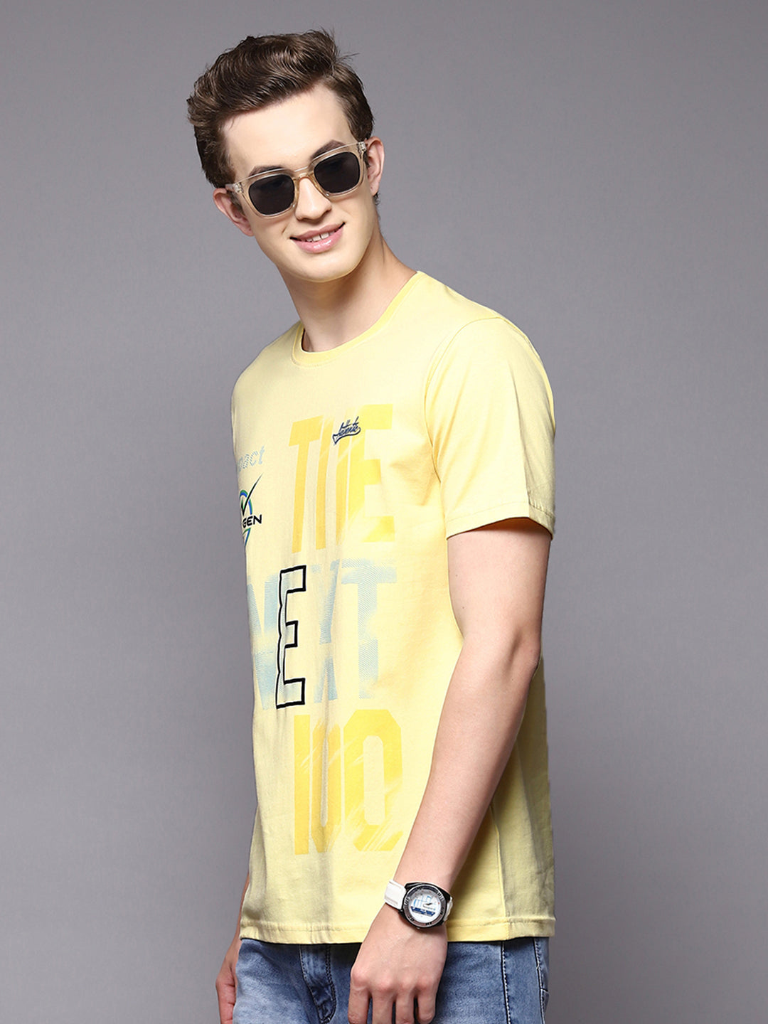 Men Yellow Printed Round Neck Half Sleeve T-Shirts