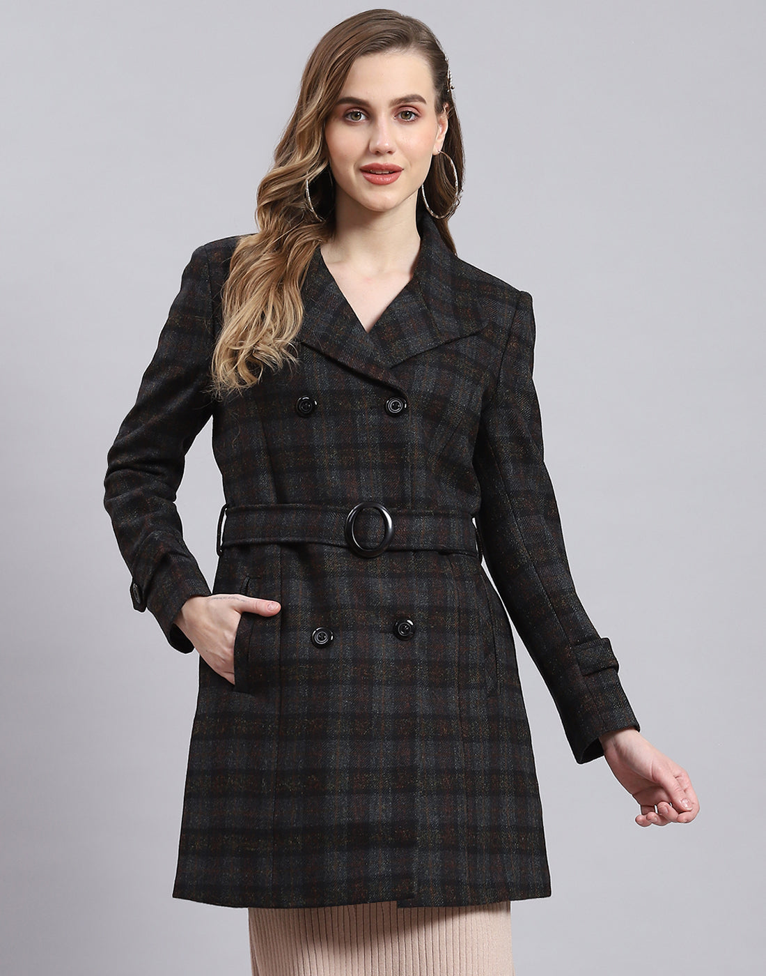 Women Black Check Lapel Collar Full Sleeve Coat
