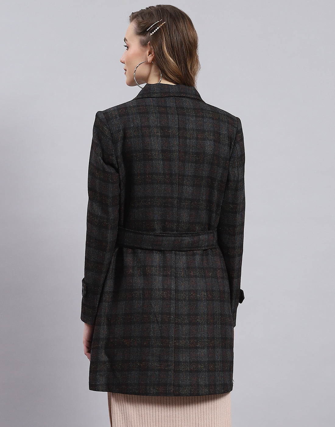 Women Black Check Lapel Collar Full Sleeve Coat