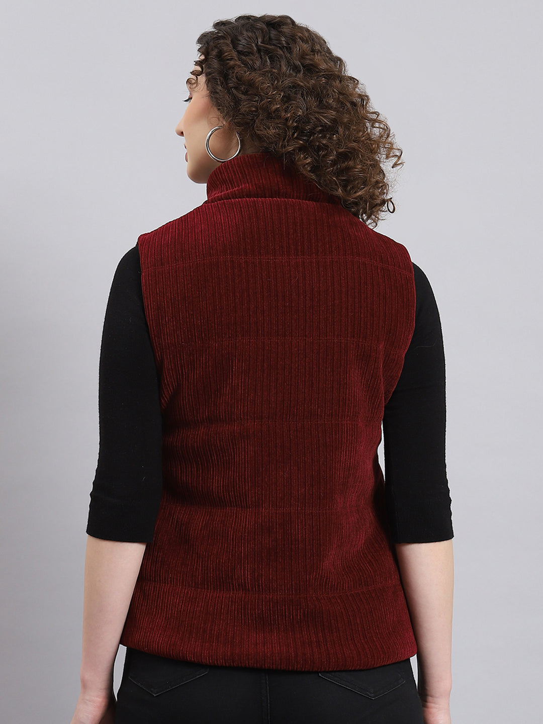 Women Maroon Solid Stand Collar Sleeveless Jacket