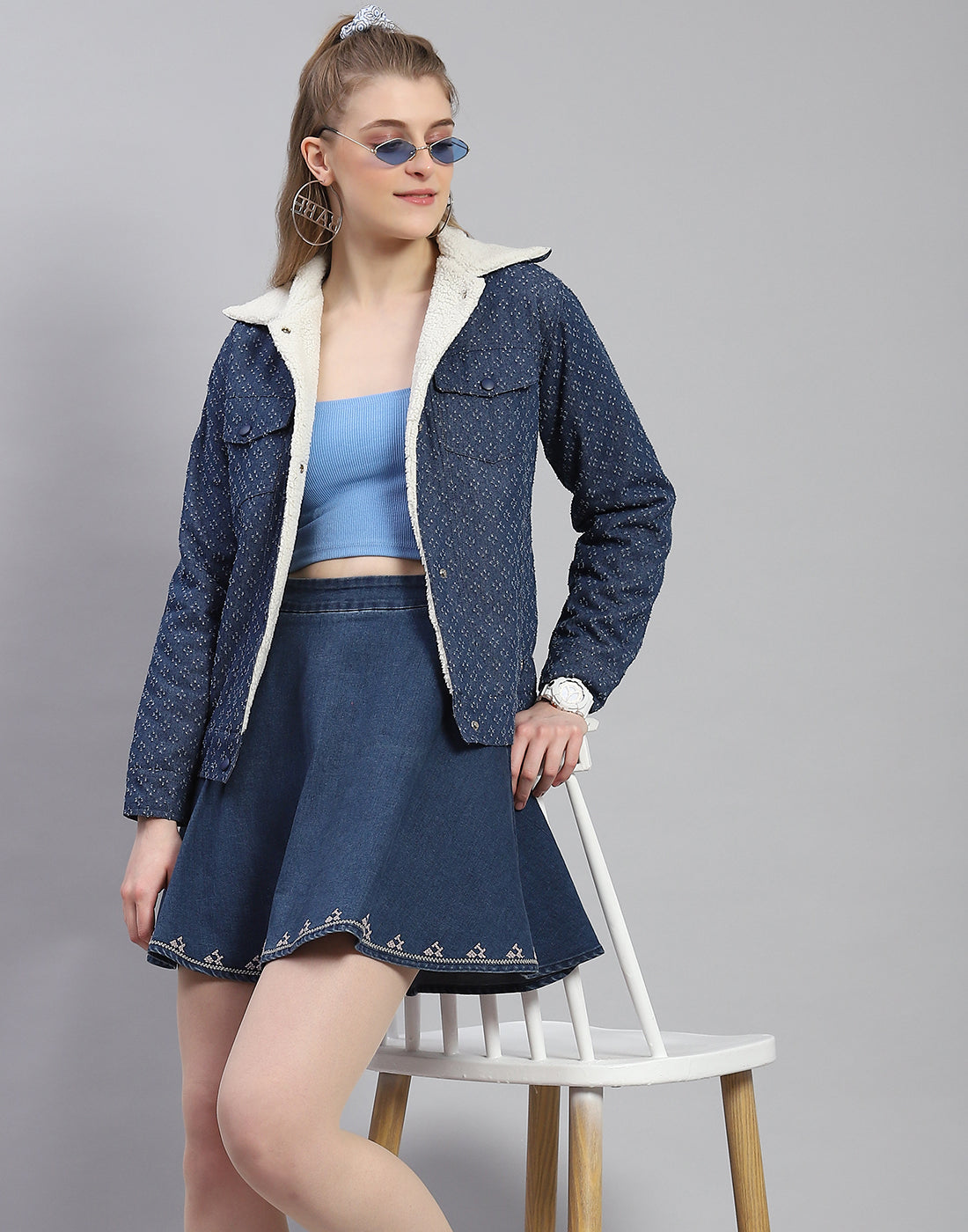 Women Navy Blue Self Design Collar Full Sleeve Jacket