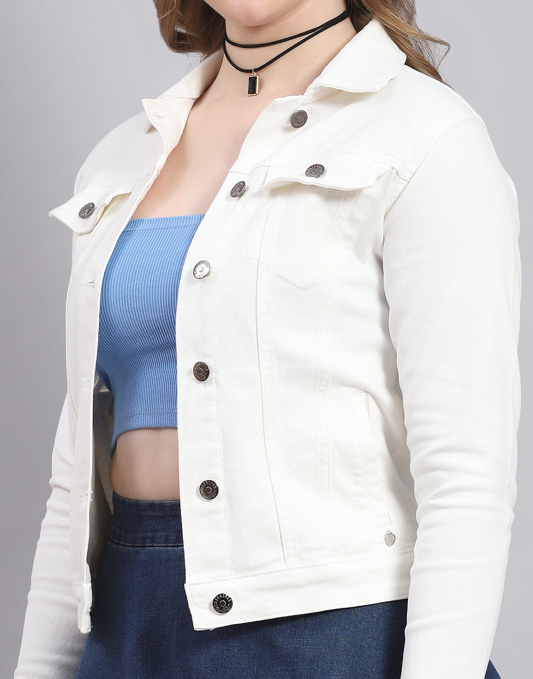 Women White Solid Collar Full Sleeve Jacket