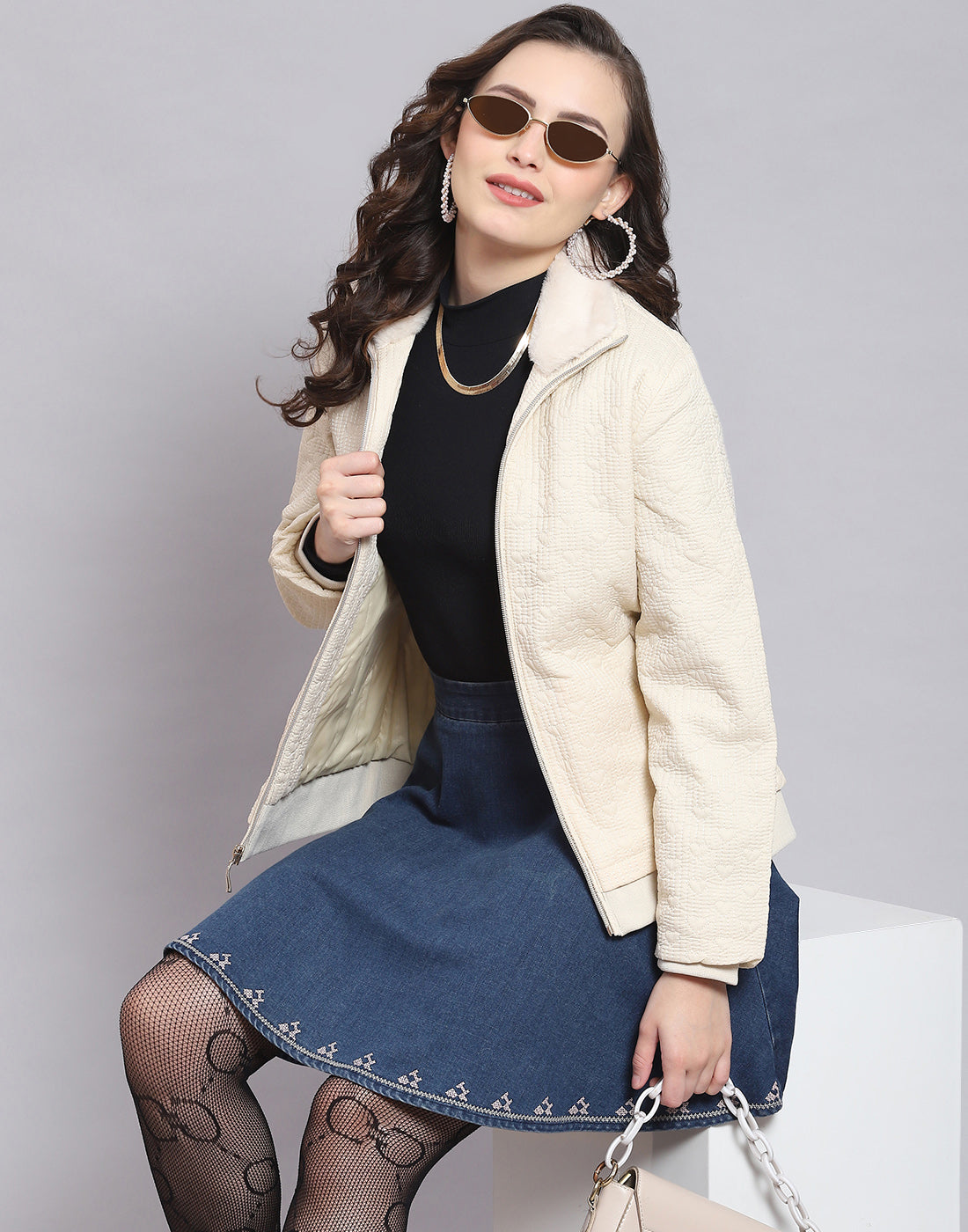 Women Beige Solid Stand Collar Full Sleeve Jacket